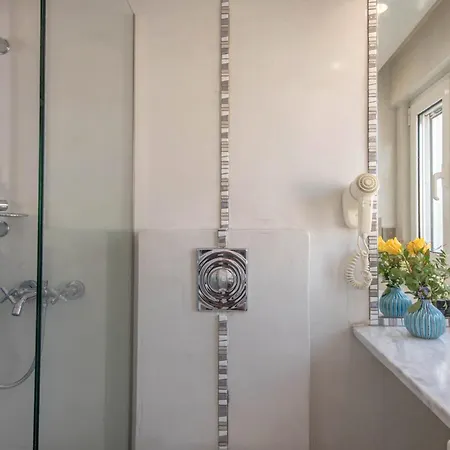 Parthenon Crown Penthouse Apartment *