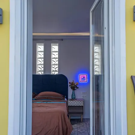 Parthenon Crown Penthouse Apartment *