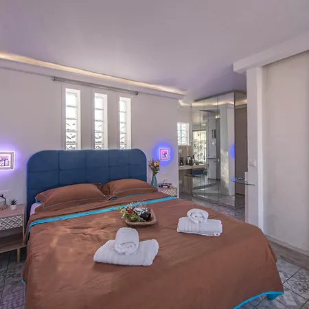 Parthenon Crown Penthouse Athens